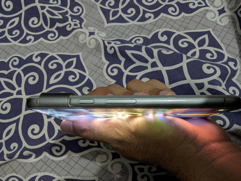 Google Pixel 8 3