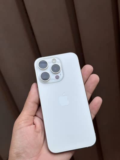Apple iPhone 15 Pro Factory Unlock
