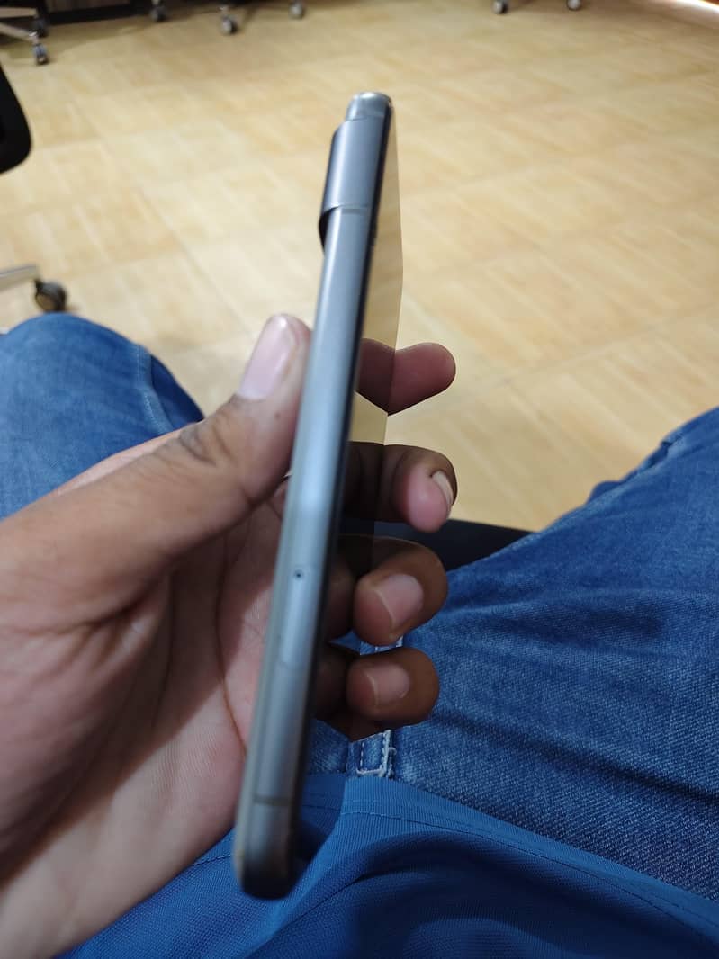 Google Pixel 8 2