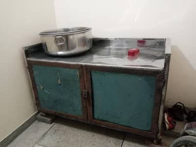 Bar b Q counter and saman