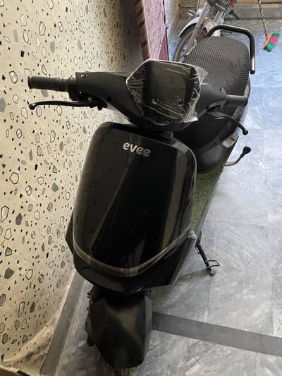 Evee s1 scooty