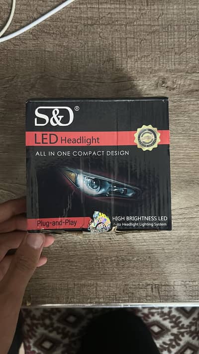 S and D led lights