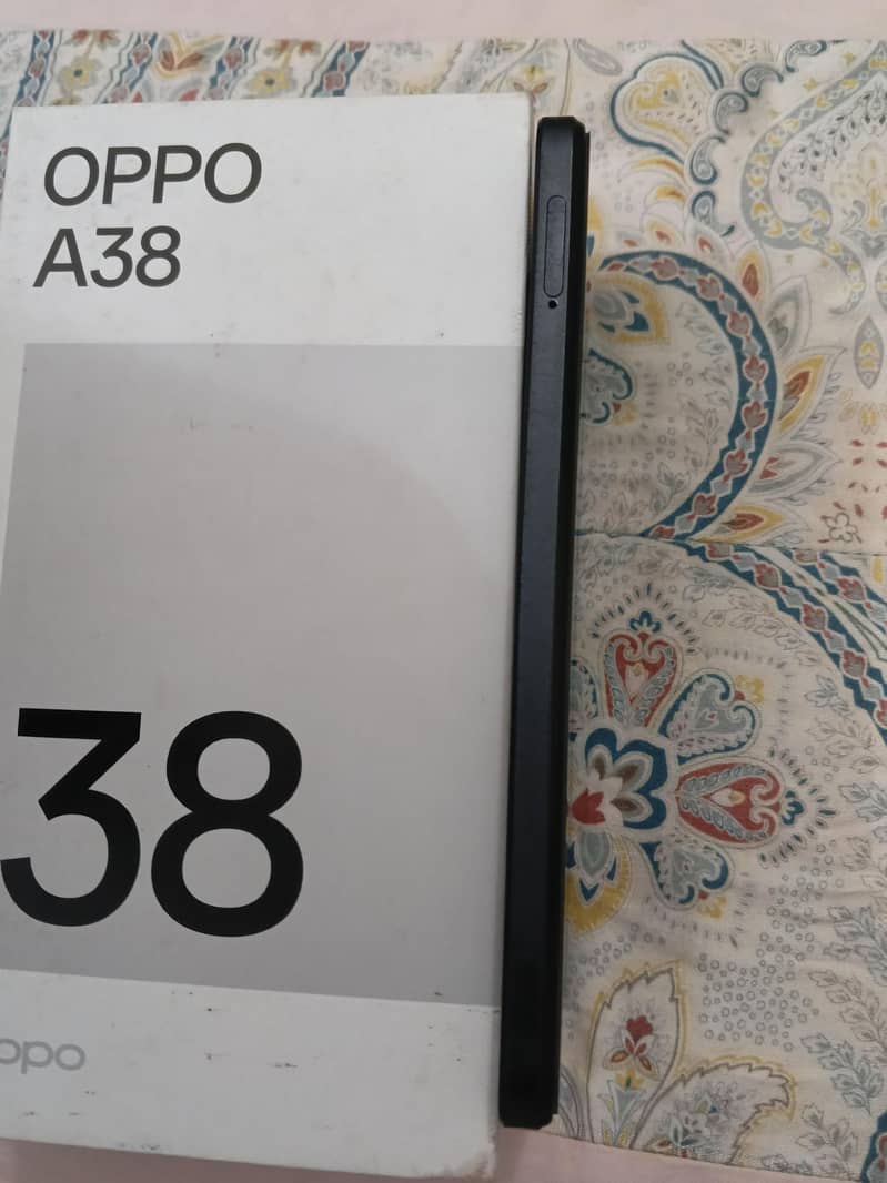 OPPO A38 1