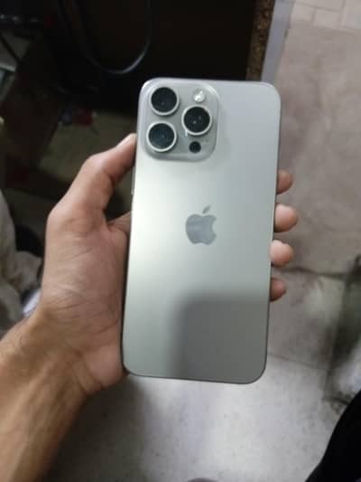 Apple iPhone 15 Pro Max
