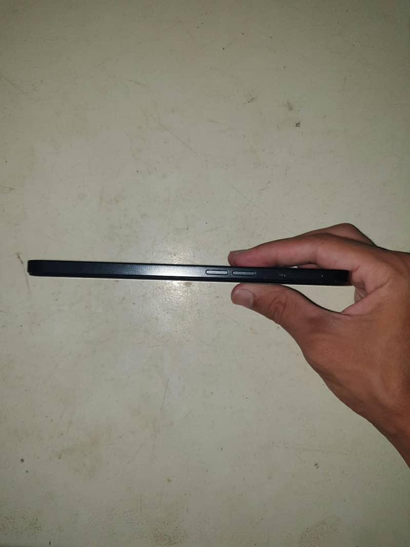 One Plus N300 4