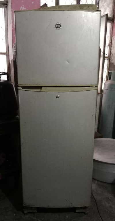 PEL full size refrigerator all ok
