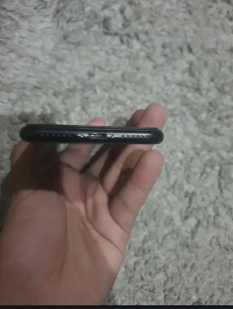 Apple iPhone SE 4