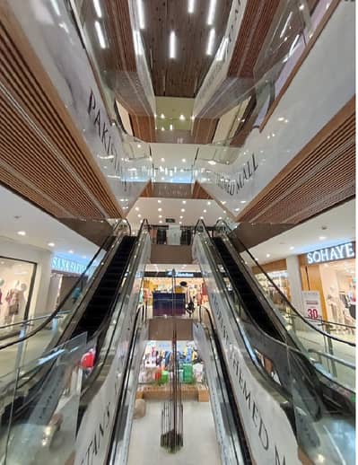 Rented Shop for sale in Runing Mall .