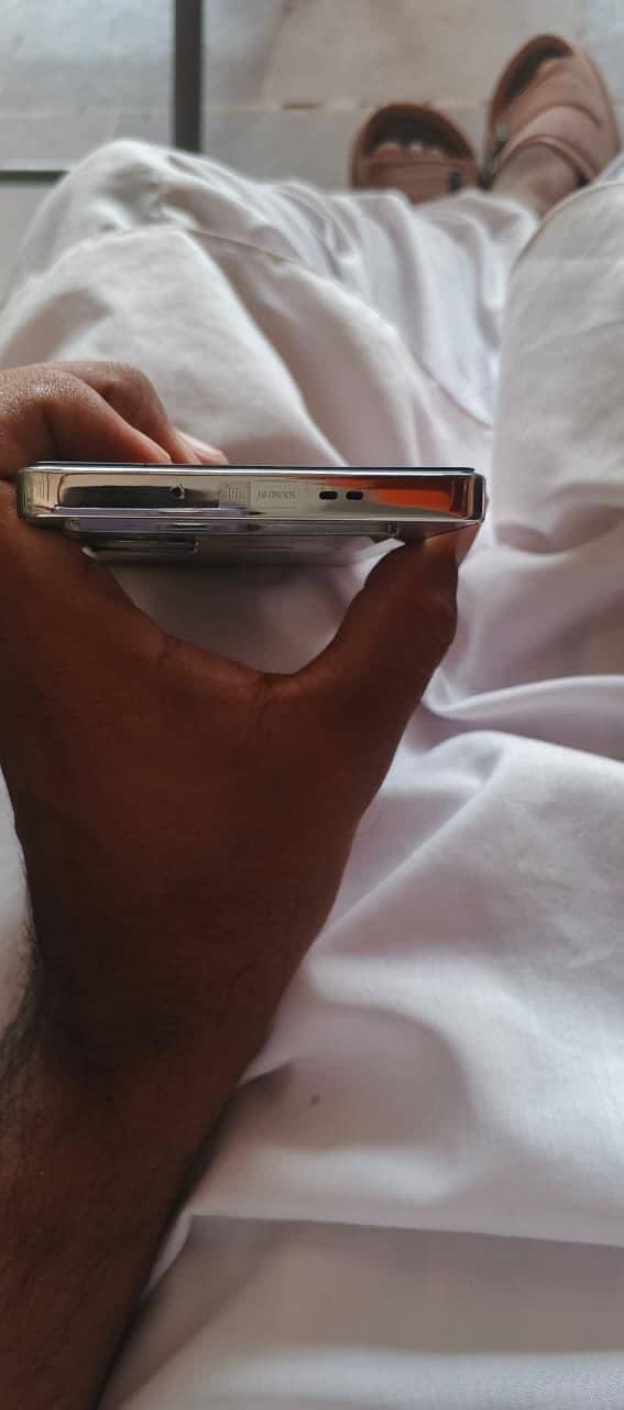 Infinix Note 40 5