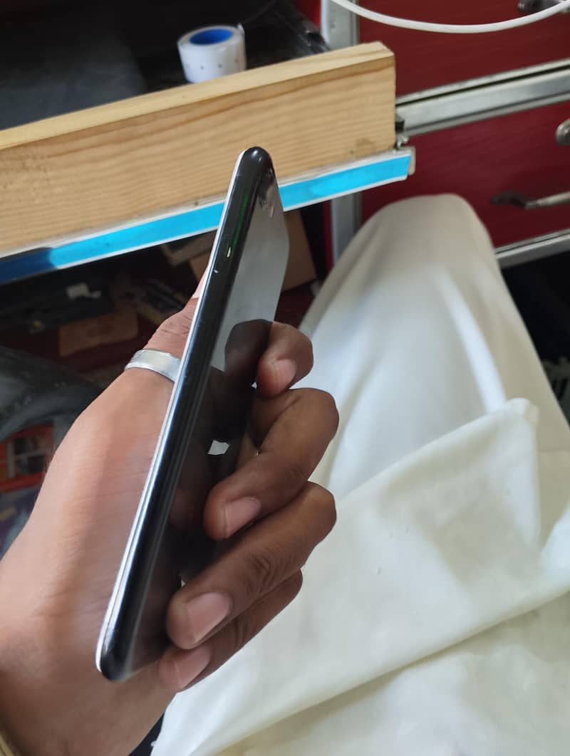 Apple iPhone 7 4