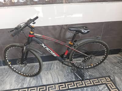 XIDS Mountain bike-excellent condition 21 gears full size bicycle