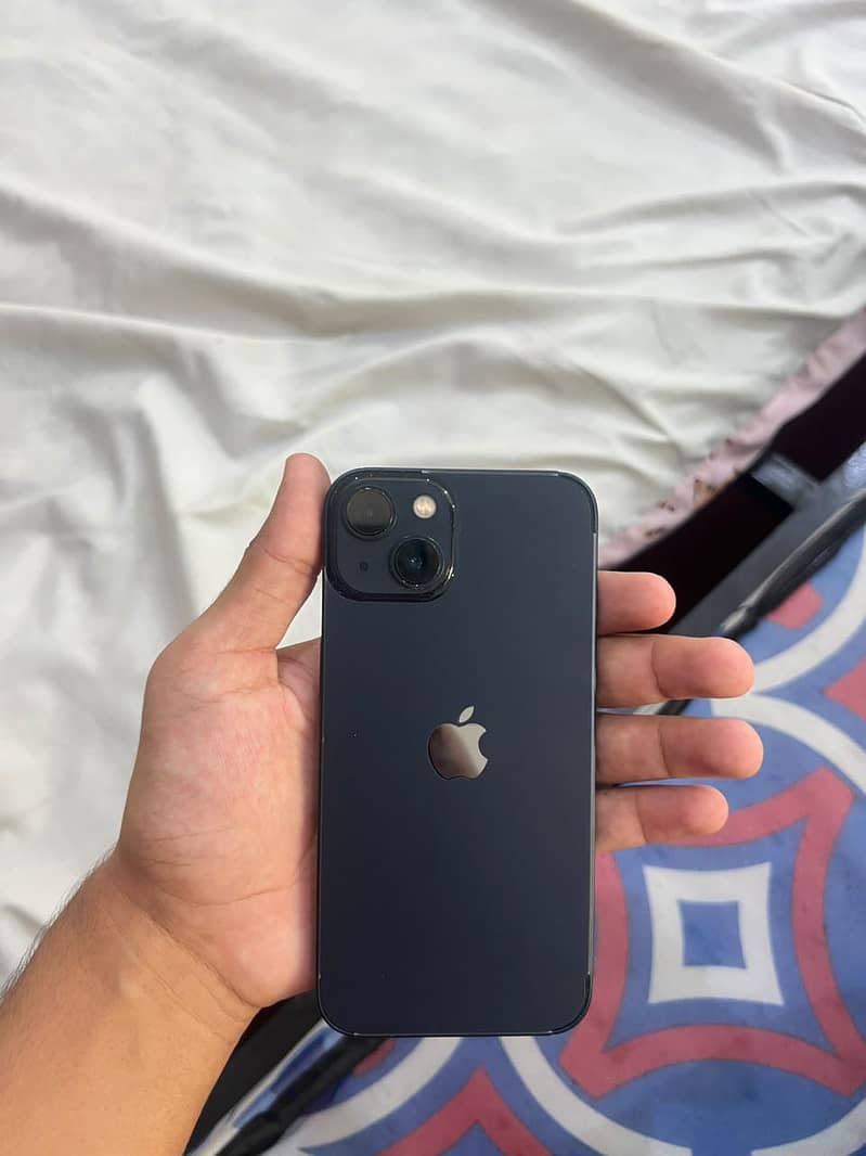 Apple iPhone 13 3