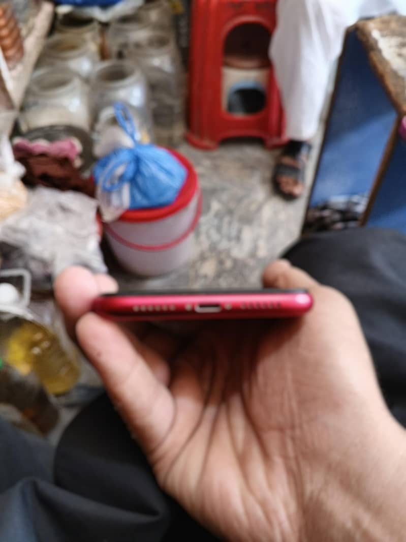 Apple iPhone 11 0