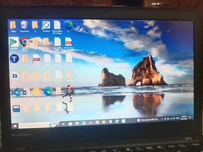 lenovo Thinkpad X240. core i7 4th generation , 4GB  Ram ,224 GB SSD