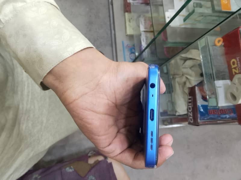 Tecno Spark 50 4