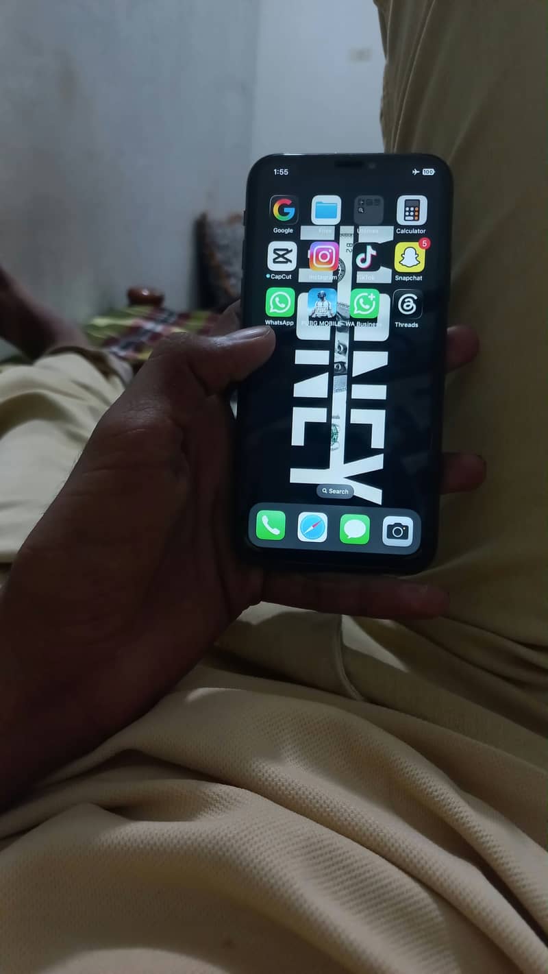 Apple iPhone X 6