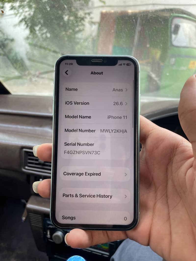 Apple iPhone 11 4