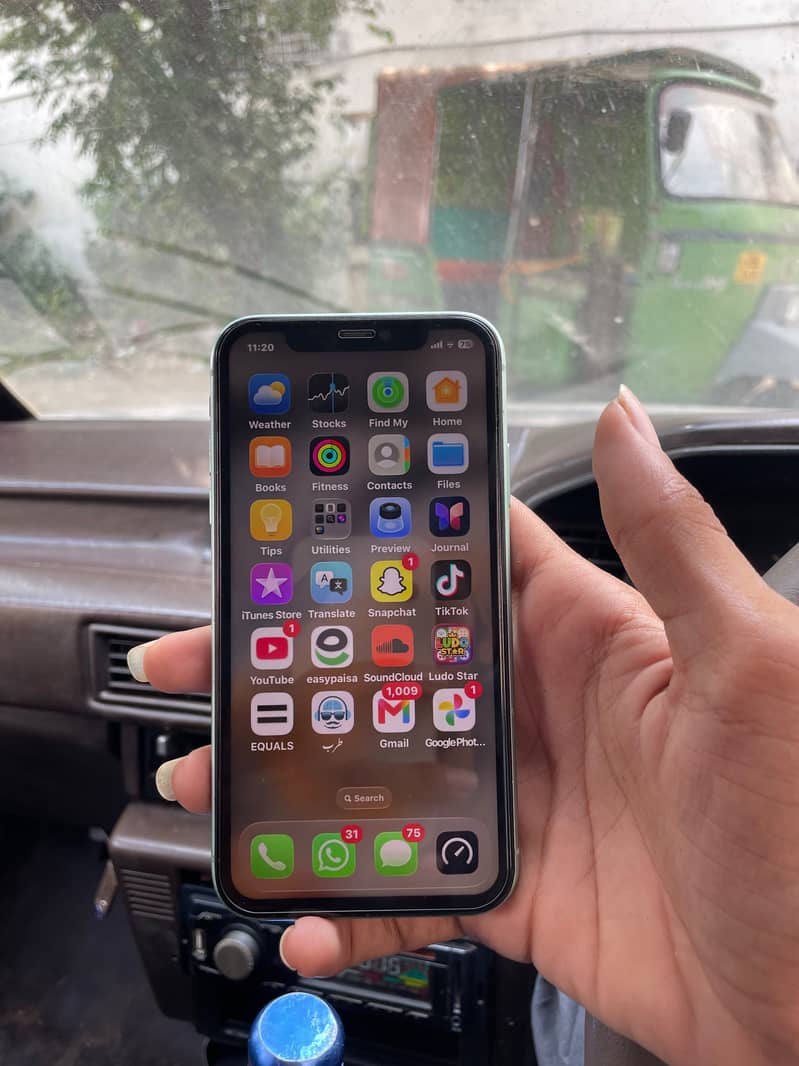 Apple iPhone 11 9