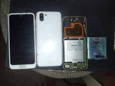 Sharp Aquos R2