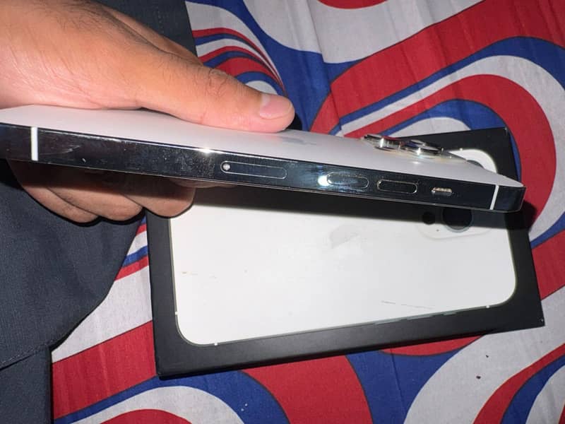 Apple iPhone 13 Pro 6