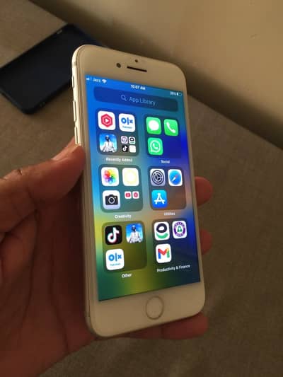 iPhone 8