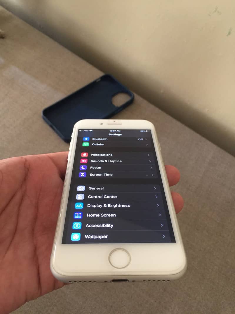 iPhone 8 4