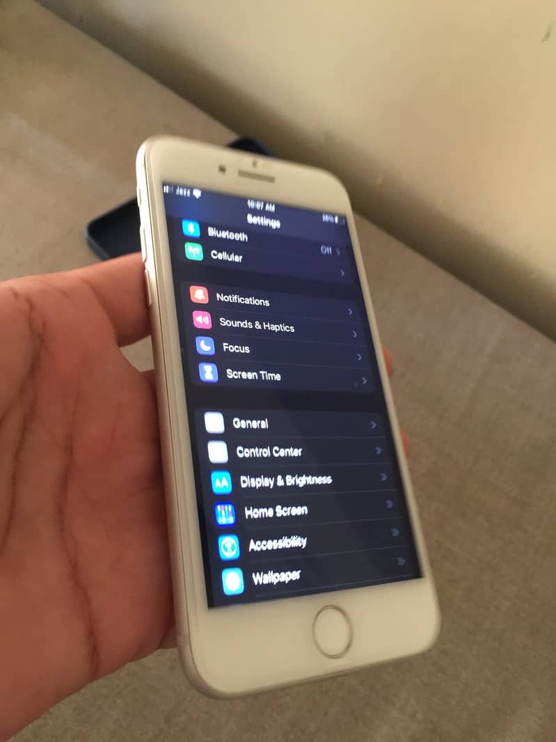 iPhone 8 5