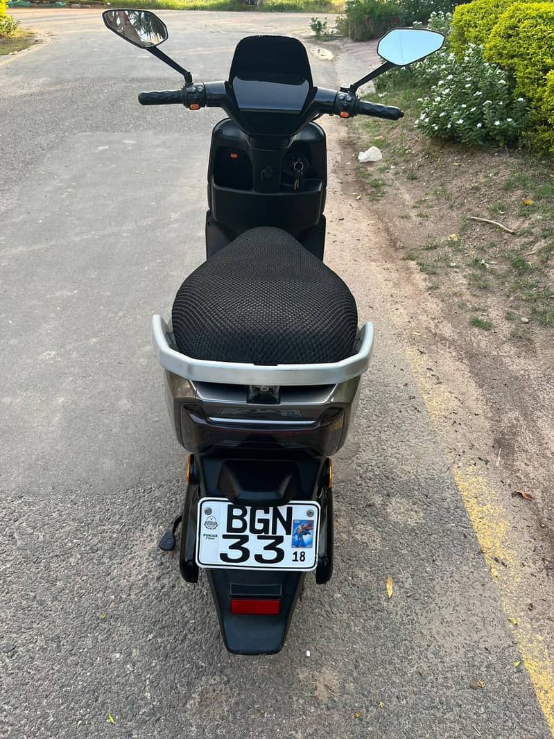 Revoo A12 3