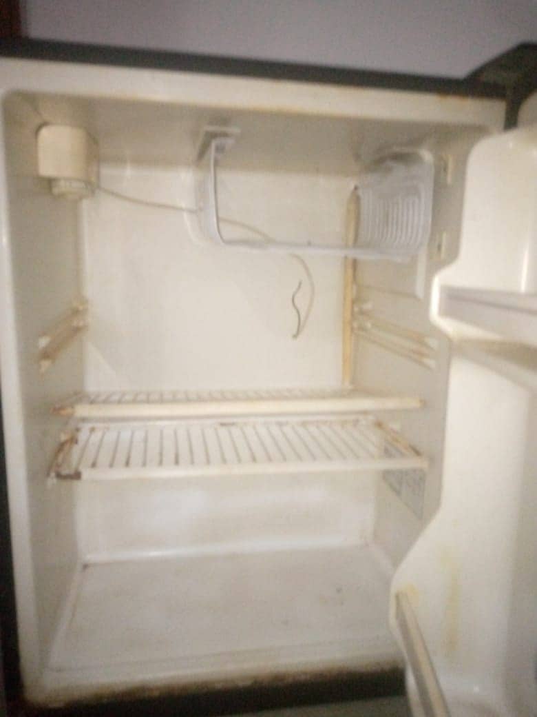 Refrigerator 1