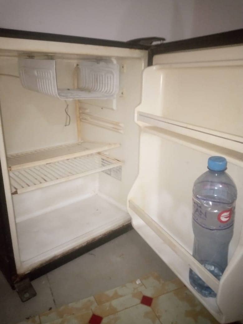 Refrigerator 6