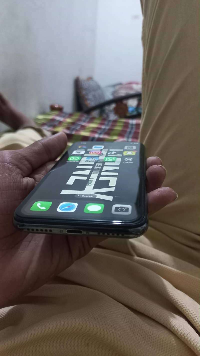 Apple iPhone X 8