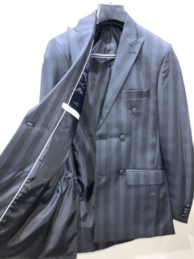 Men’s Double-Breasted Suit