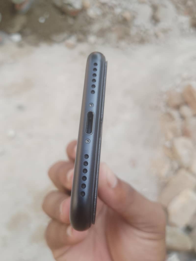 Apple iPhone SE 3
