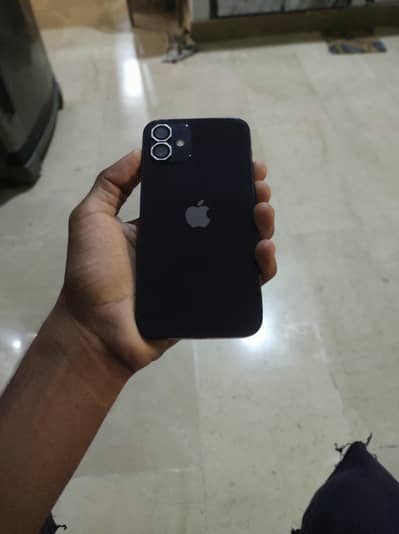 Apple iPhone 12