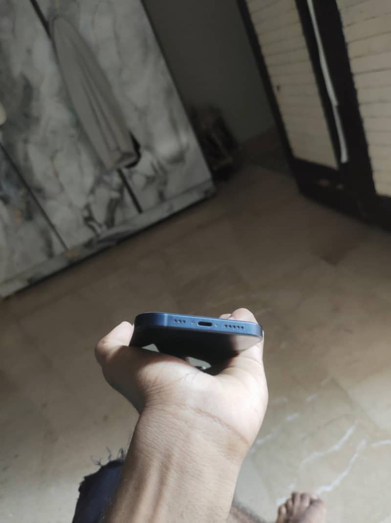 Apple iPhone 12 3