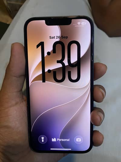 Apple iPhone 13