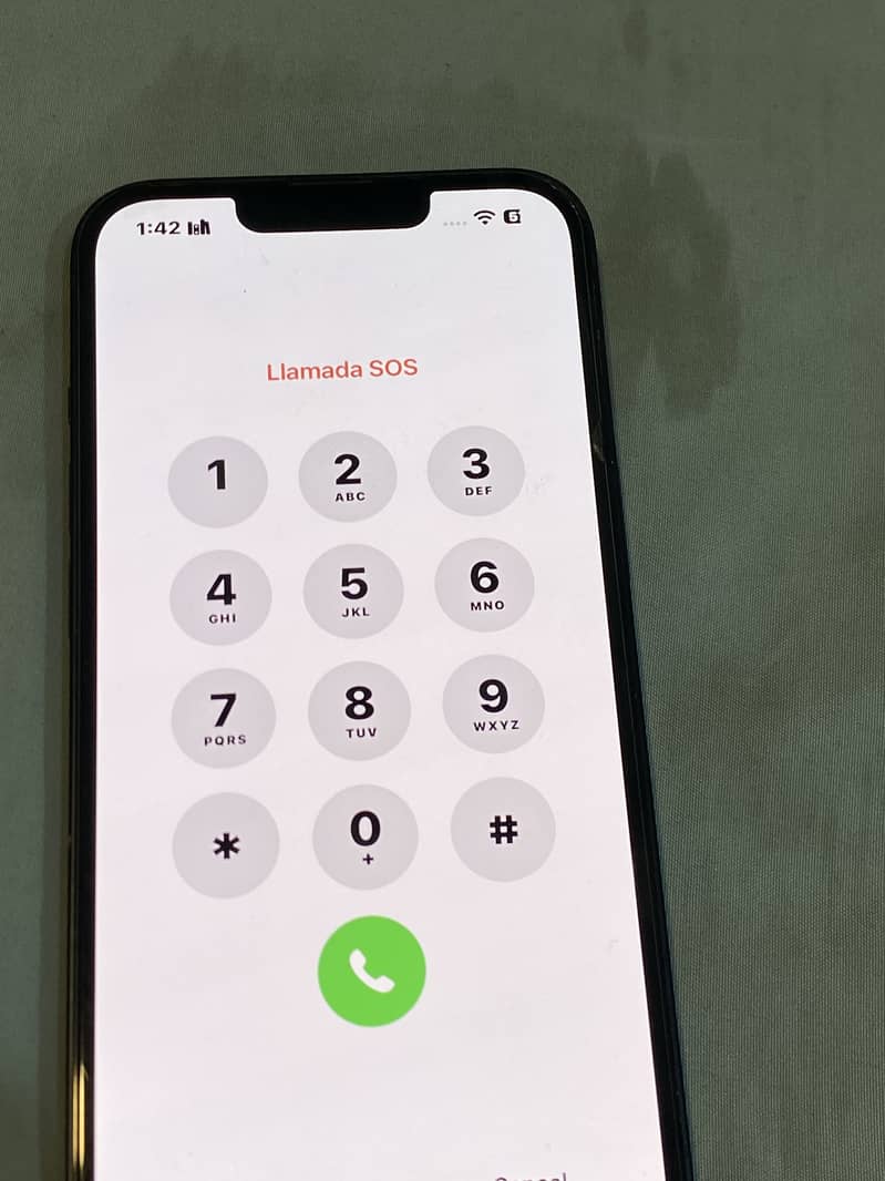 Apple iPhone 13 1