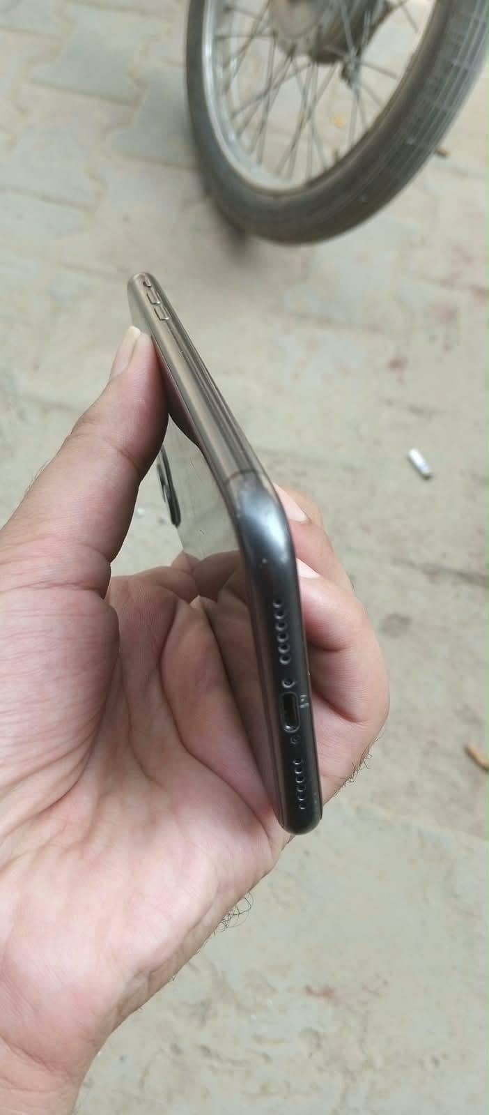 Apple iPhone 11 With Box 4