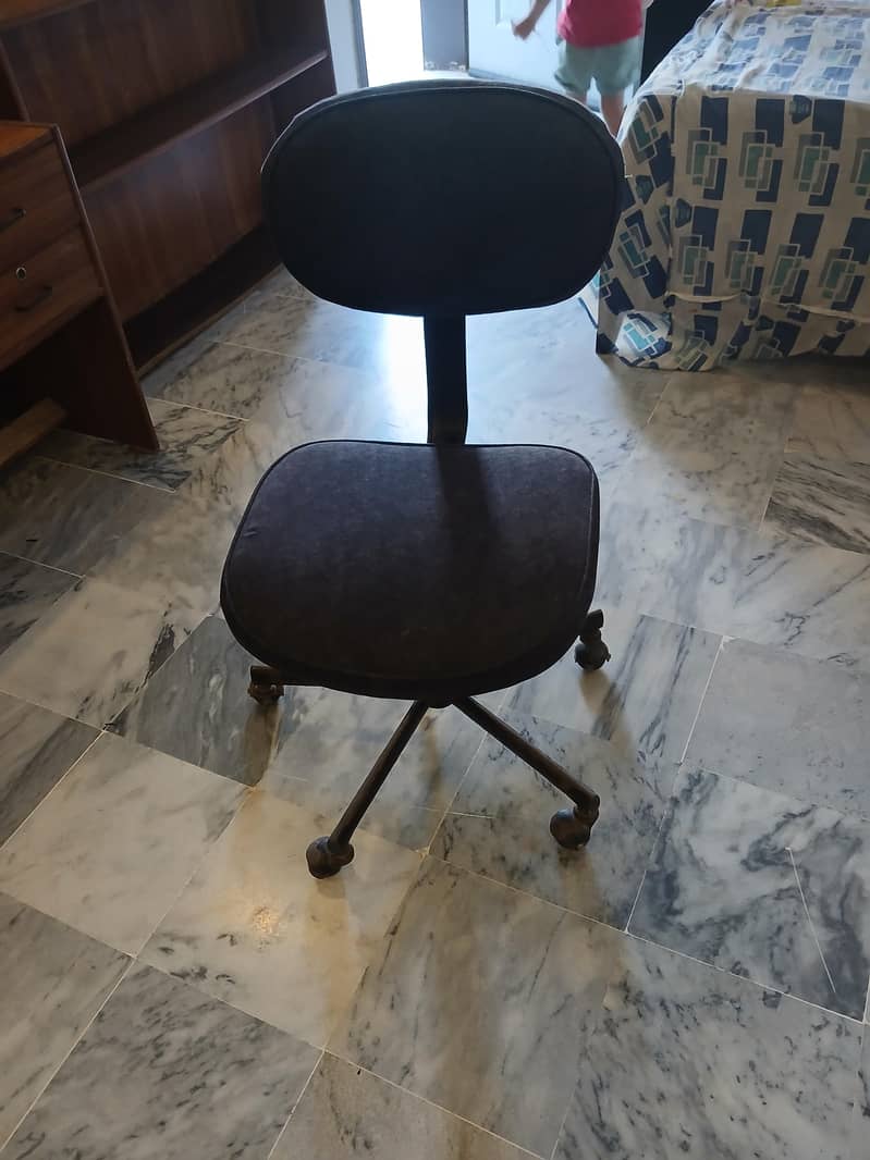 Study Table with Chair 2