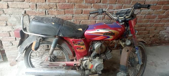 Yamaha YB 100