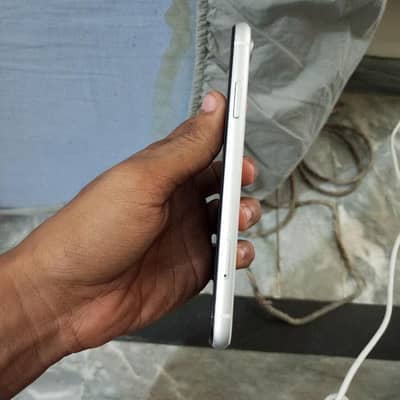 Apple iPhone XR