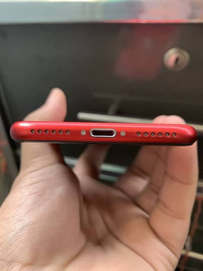 Apple iPhone SE