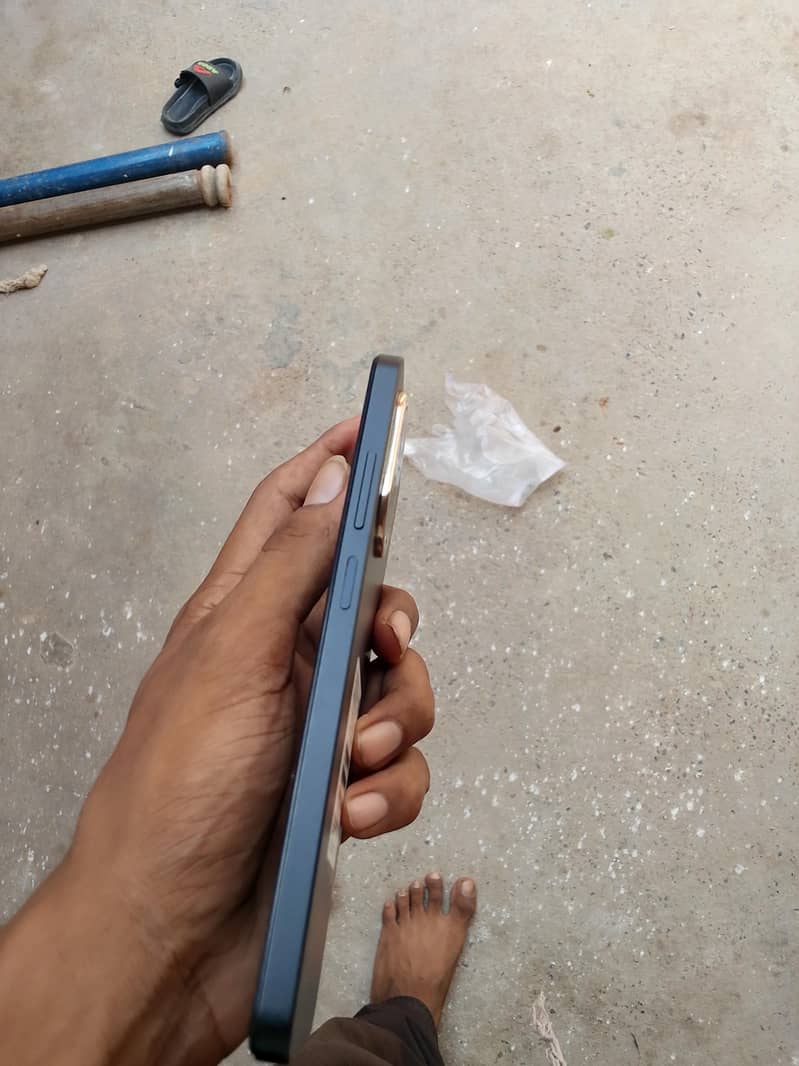 Readmi A5 full box 4