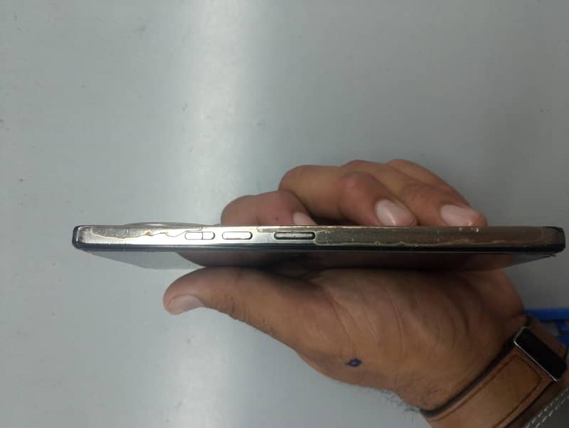 Tecno CAMON 30 1