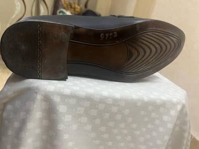 Formal shoes