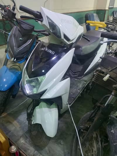 electric scooty model 2025