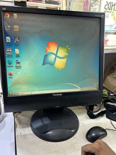 View Sonic VG930m Monitor Contact 0327-4859391