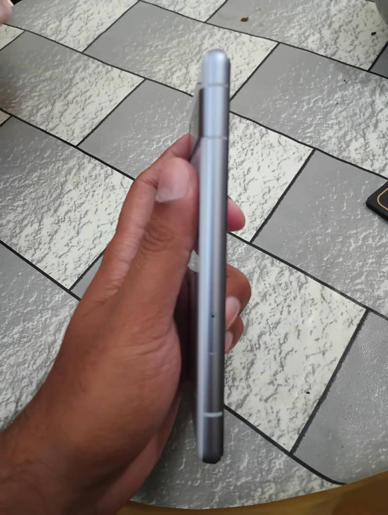 Google Pixel 7A 4