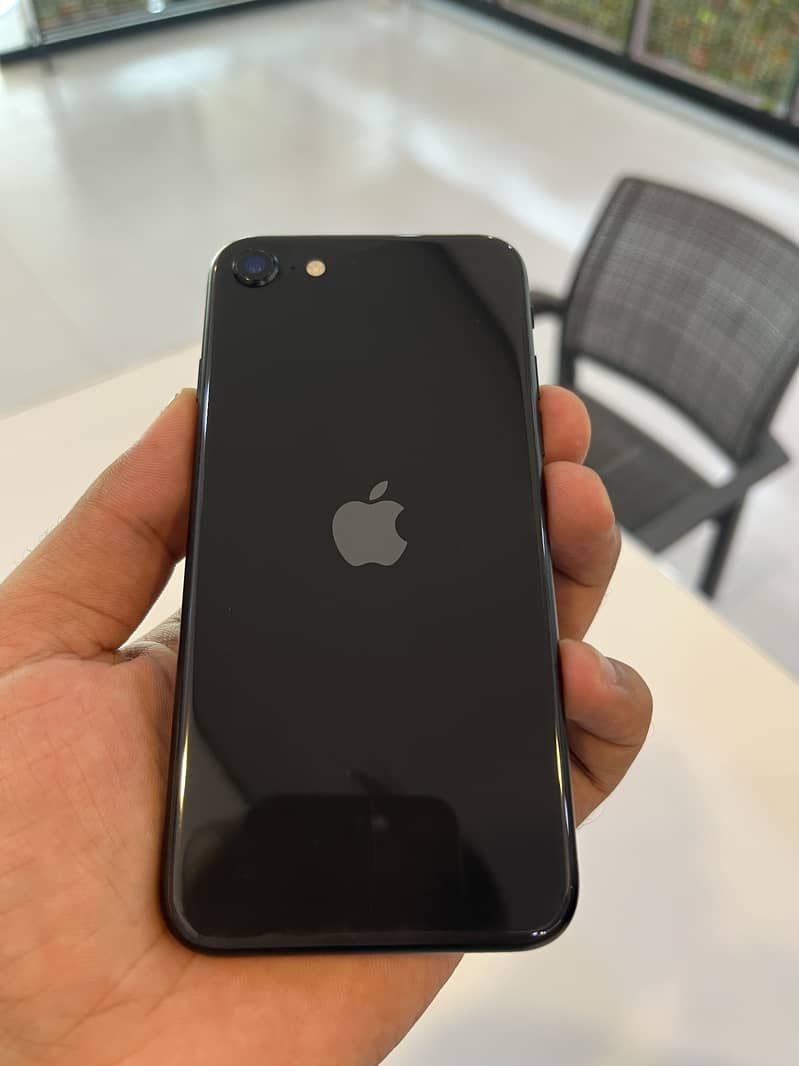 Apple iPhone SE 7