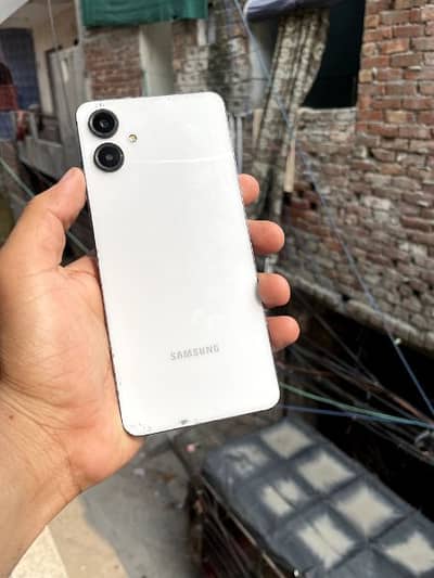 samsung a06 4gb 64gb non exchange possible 03064178199
